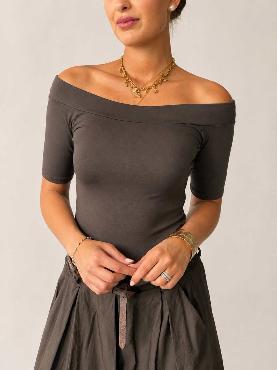Maglia con scollo a barchetta 113