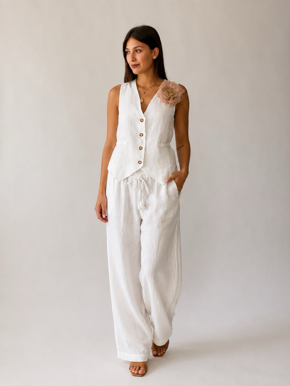 Gilet con spilla MOTEL S26JL23 - immagine 3