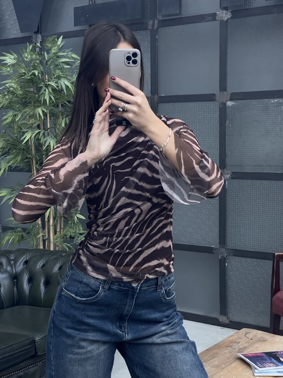 Top zebrato con arricciature 39399