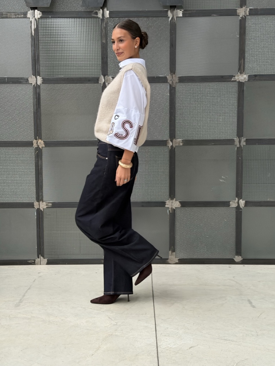 Camicia oversize con applicazioni sulle maniche 5565 - immagine 2